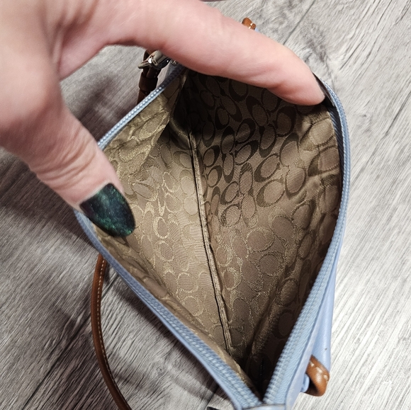 Coach Hampton Bag Classy Vintage Wristlet Blue Leather Authentic 💙 Buckle Snap